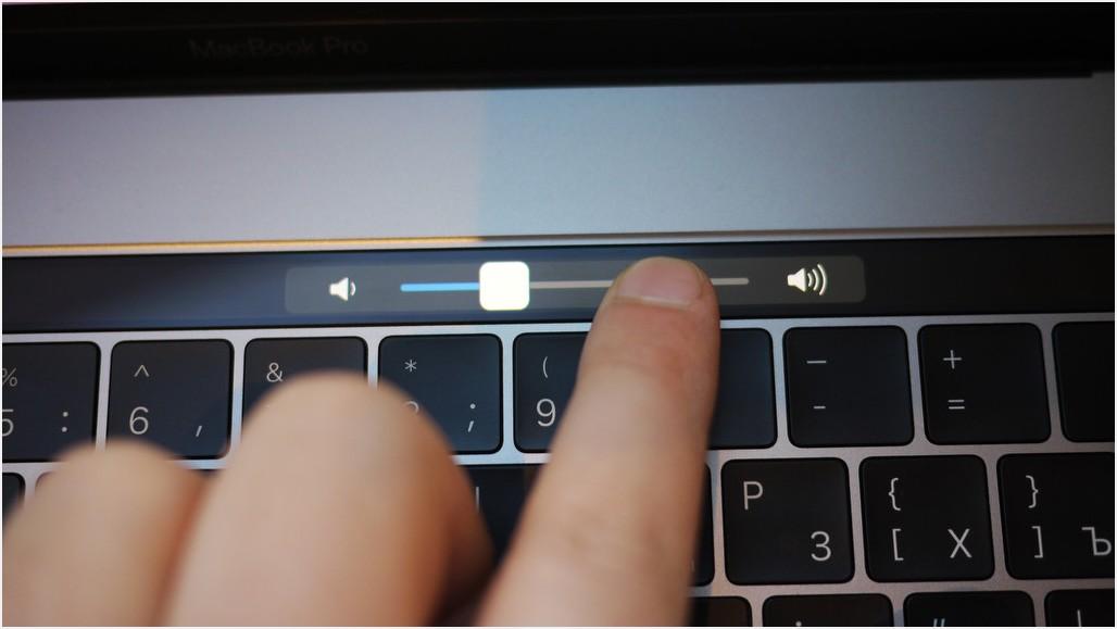 15-дюймовый MacBook Pro с Touch Bar: длительный тест у журналиста и дизайнера