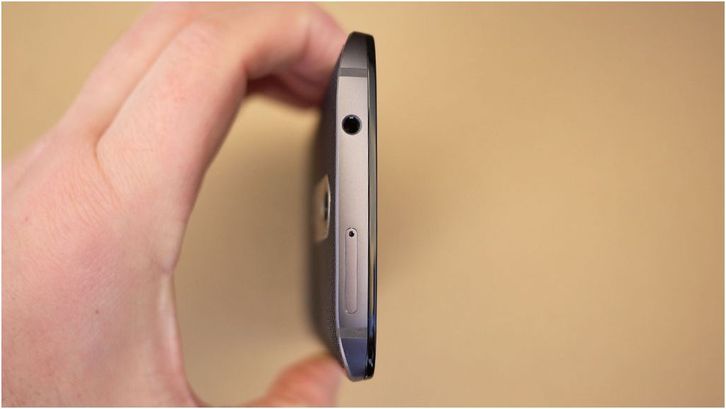 Обзор смартфона Moto X Force: сильнодействующий успокоитель
