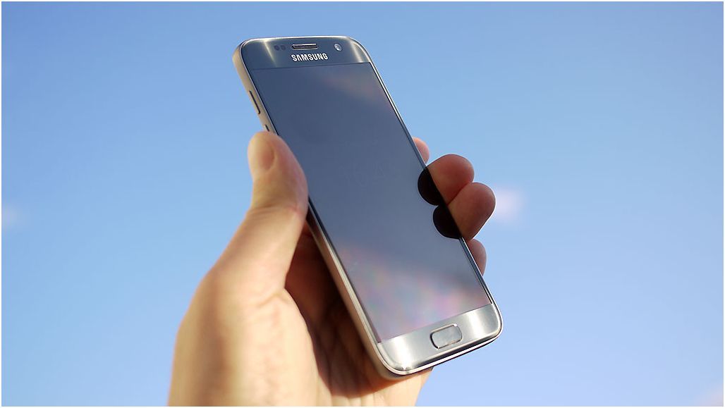Гаджеты за неделю: от Samsung Galaxy S7 до VR-перчаток