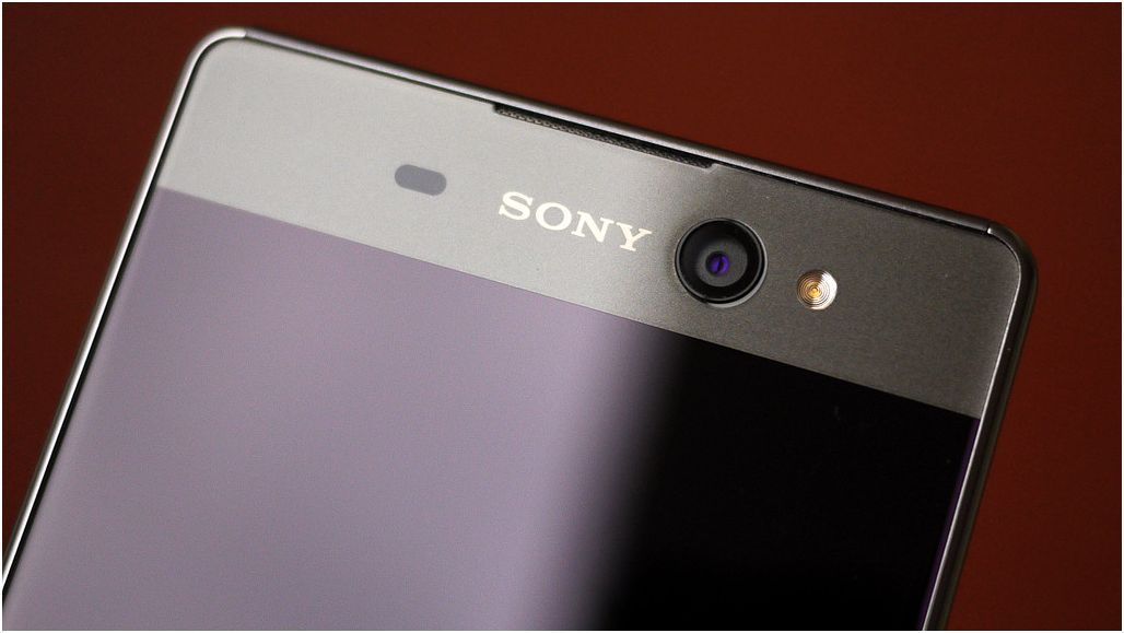 Обзор Sony Xperia XA Ultra: мастер ночного автопортрета