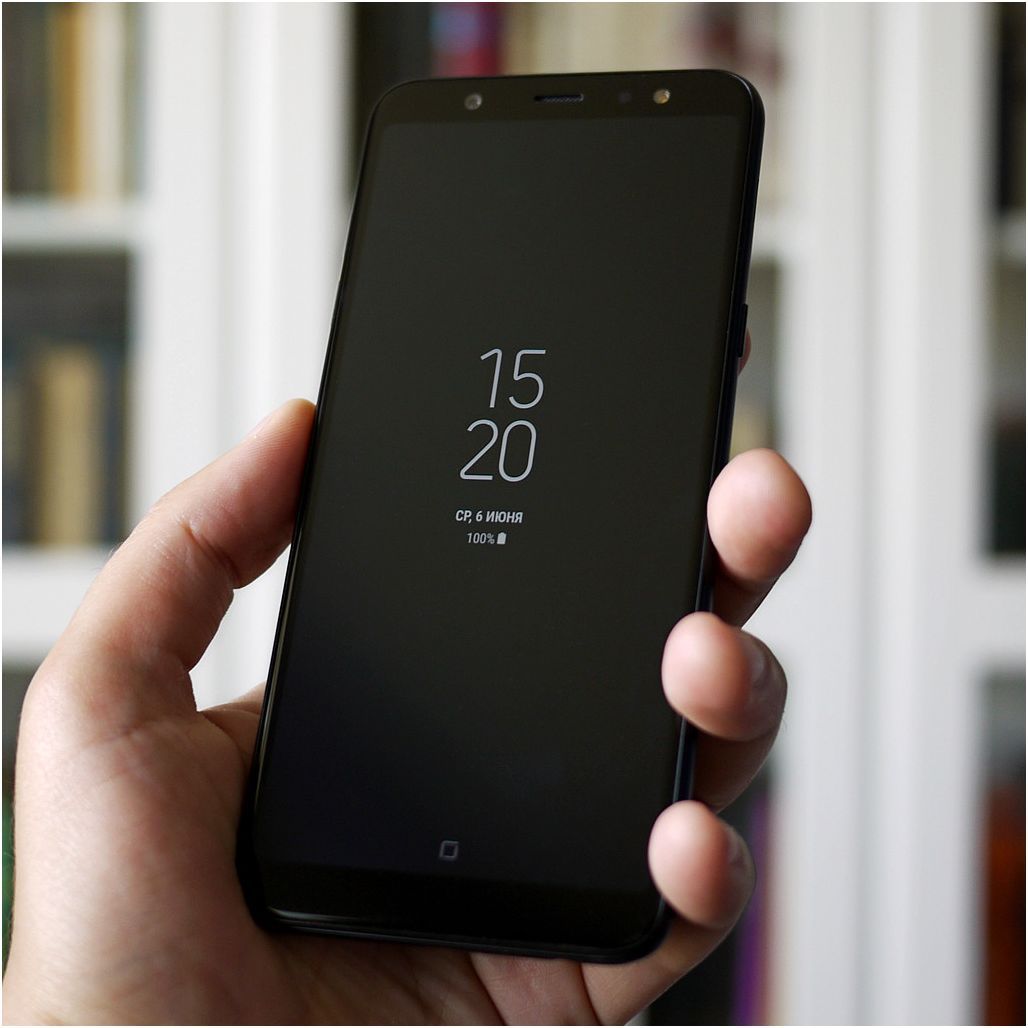 Обзор смартфона Samsung Galaxy A6+: фокус на автопортрете