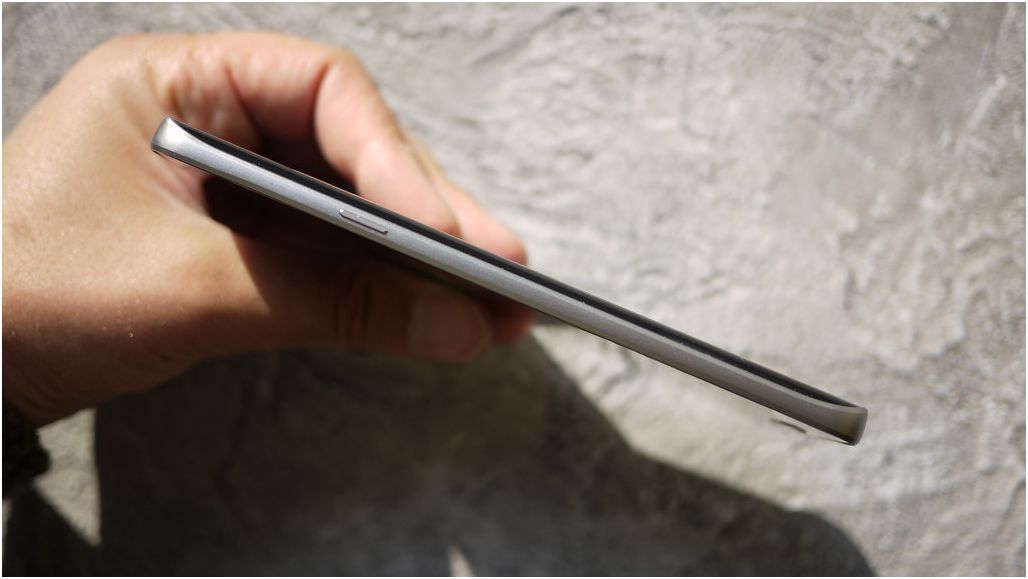 Обзор смартфона Samsung Galaxy Note 5: другой изгиб