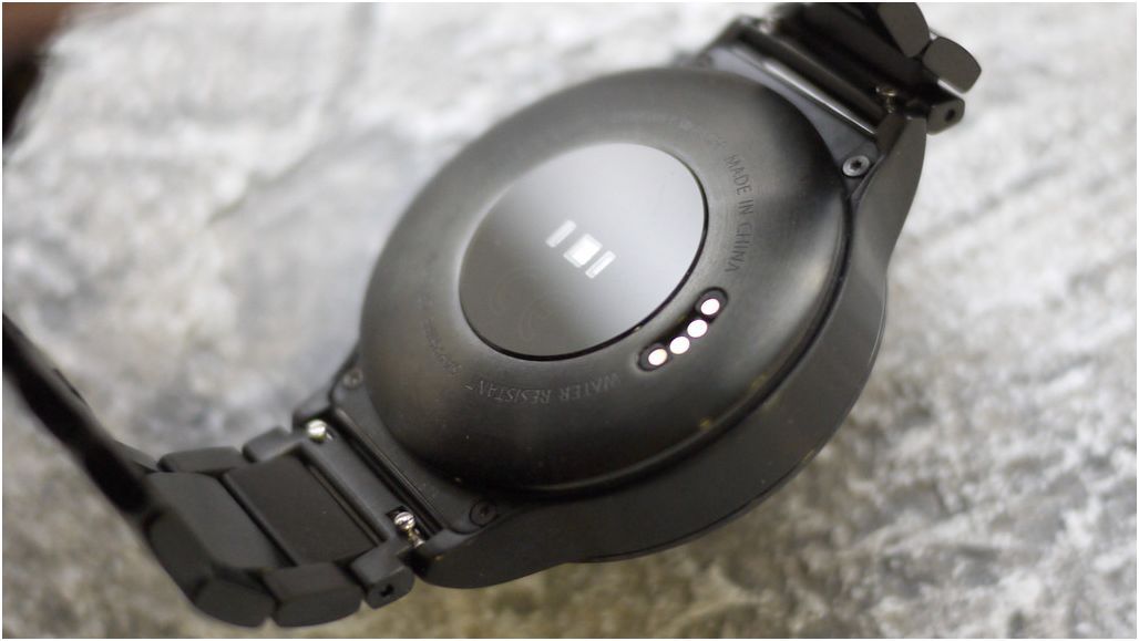 Обзор "умных" часов Huawei Watch: круглая классика