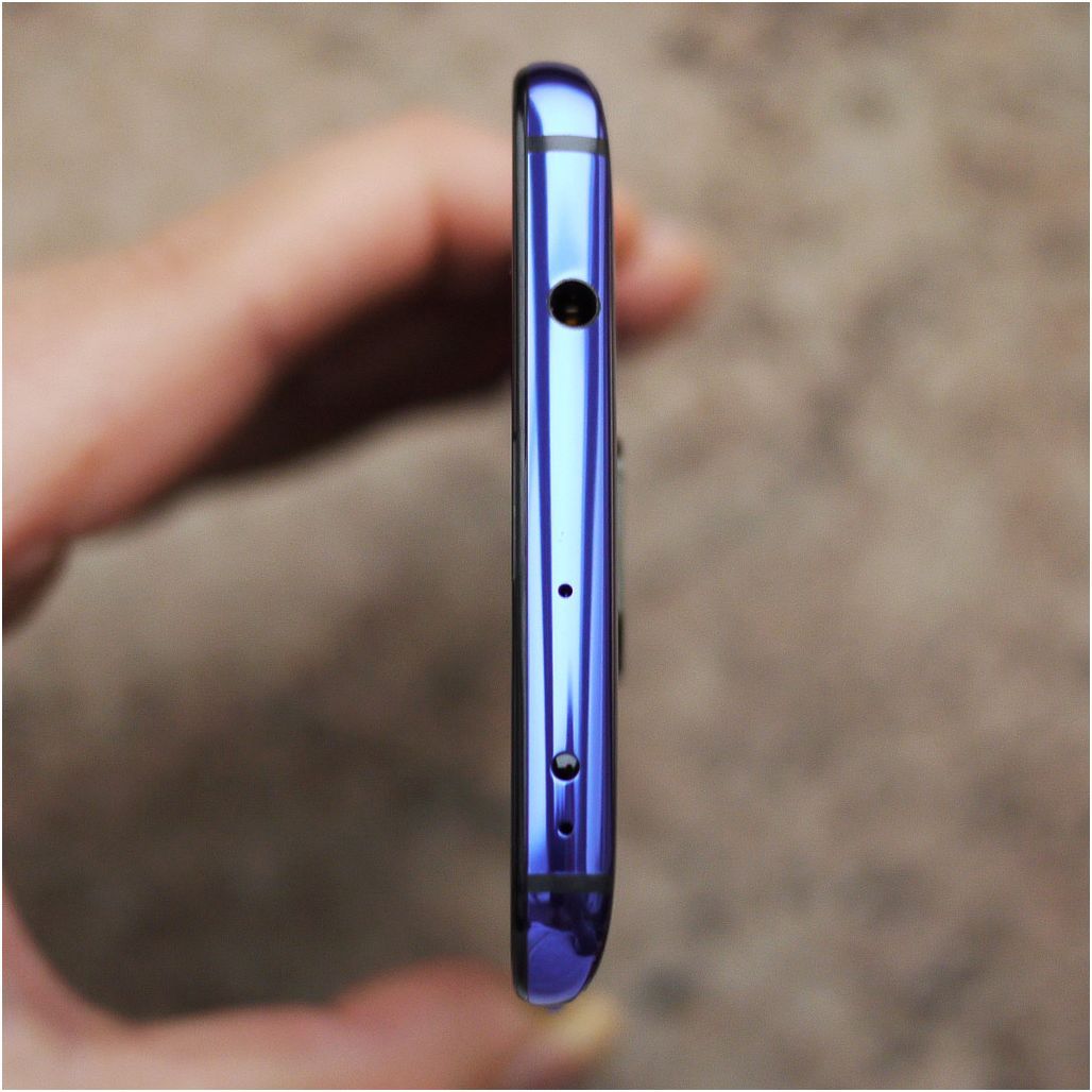 Обзор смартфона Huawei Mate 20: тройная камера, удвоенный "интеллект"