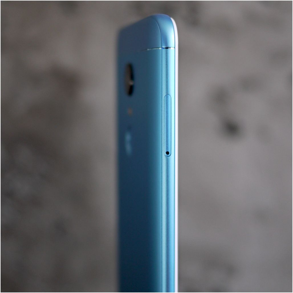 Обзор смартфона Xiaomi Redmi 5 Plus: бюджетник в "высоком" стиле