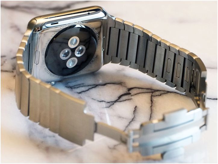 Обзор обзоров Apple Watch: они прекрасны, но покупать рано
