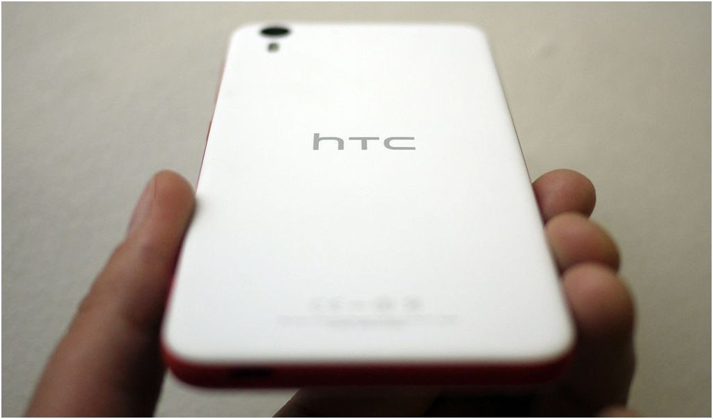 Обзор смартфона HTC Desire Eye: самый "глазастый"