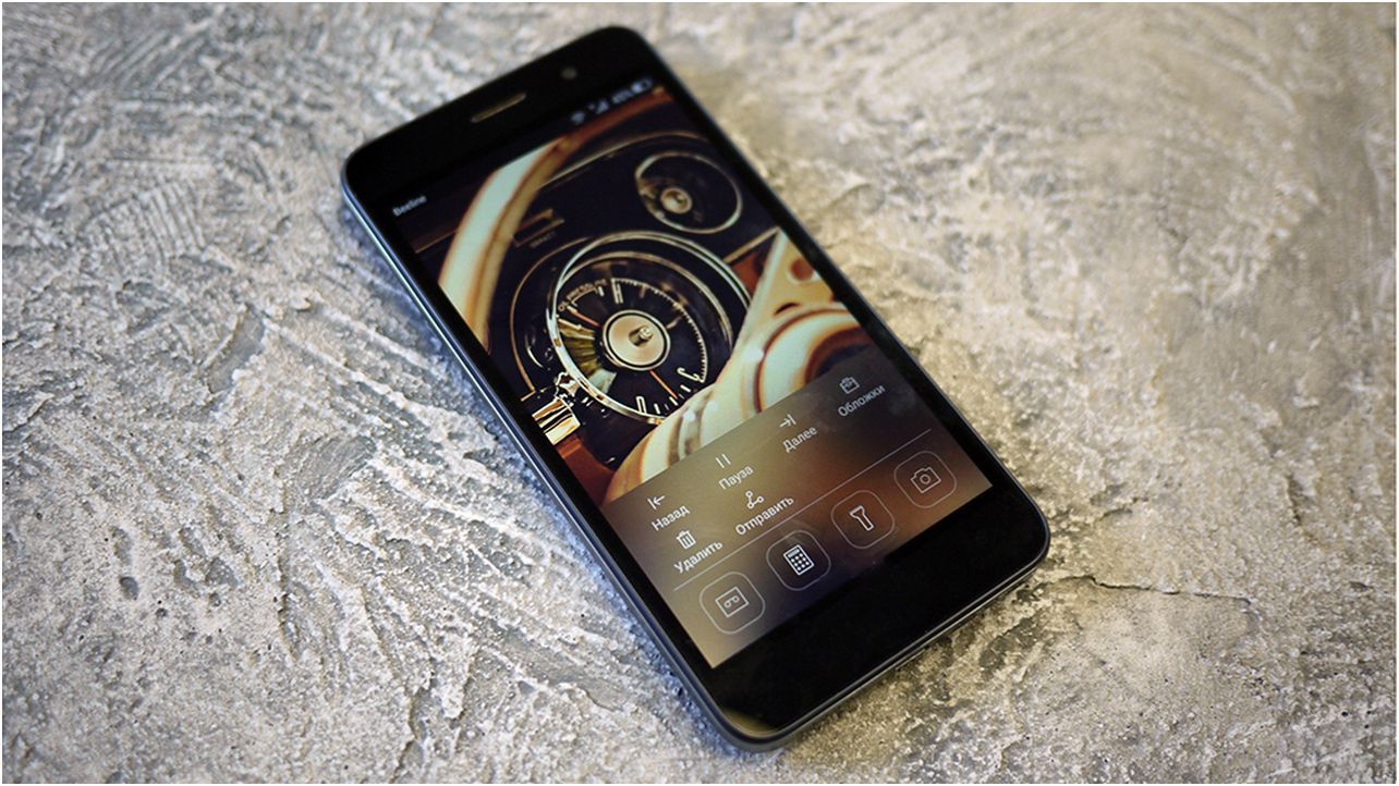 Обзор смартфона Huawei Honor 4C Pro: профессия – долгожитель