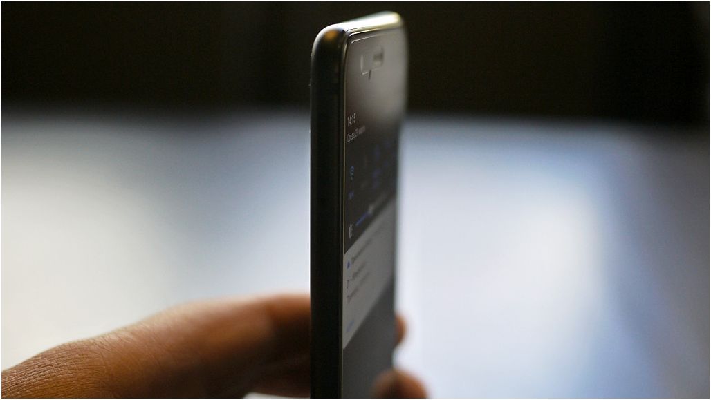 Обзор смартфона Huawei P10: поменьше острого