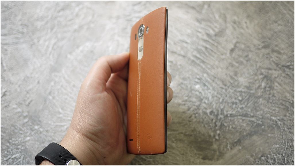 Обзор смартфона LG G4: натурально кожаный