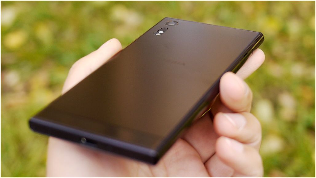 Обзор смартфона Sony Xperia XZ: флагман по-японски