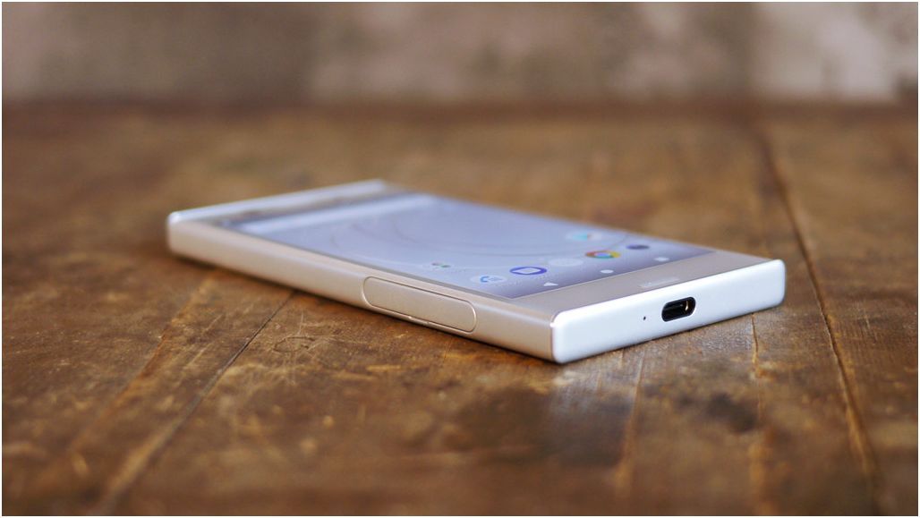 Обзор смартфона Sony Xperia XZ1 Compact: компактный крепыш