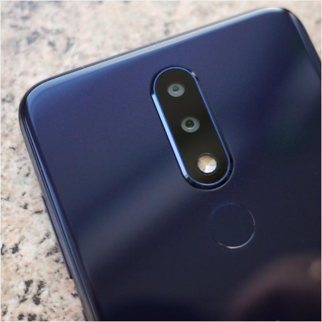 Обзор смартфона Nokia 5.1 Plus: плюс за "безрамочность"