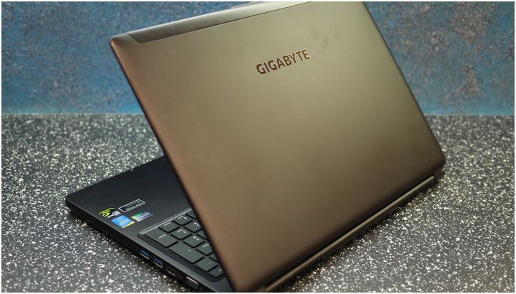 Геймер в деловом костюме. Обзор ноутбука Gigabyte P35K