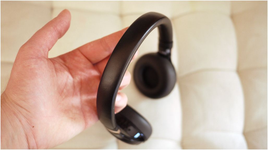 Обзор беспроводной Bluetooth-гарнитуры Philips SHB9250