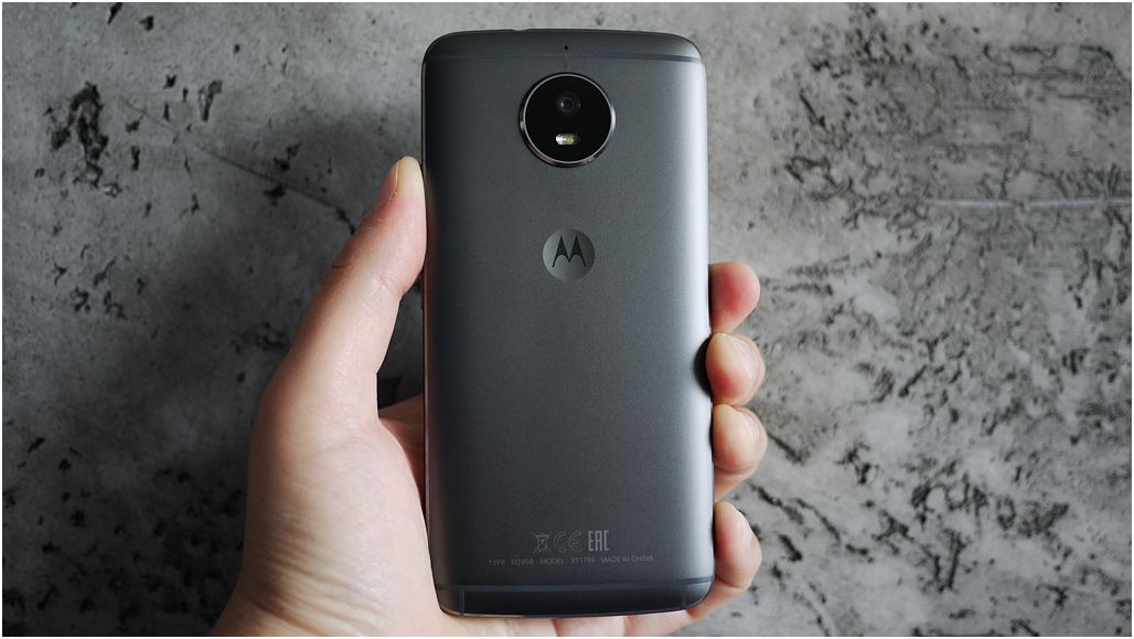 Обзор смартфона Moto G5S: с флагманскими "штучками" (обзор, смартфона, moto, флагманский, штучка, Обзор Moto) Обзор смартфона Moto G5S: с флагманскими "штучками"