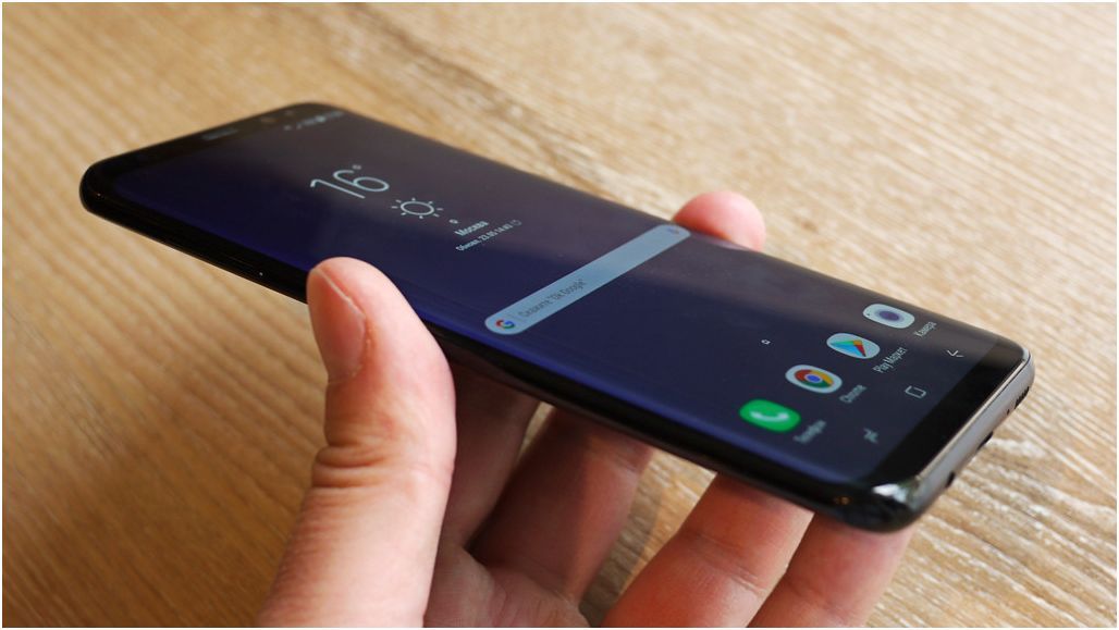 Обзор смартфона Samsung Galaxy S8+: выходя за рамки