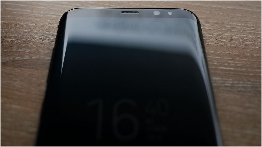 Обзор смартфона Samsung Galaxy S8+: выходя за рамки