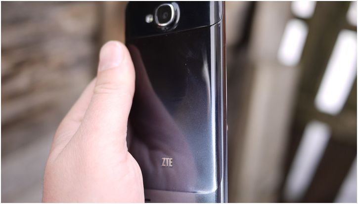 Обзор ZTE Grand Era: как будет "флагман" по-китайски?