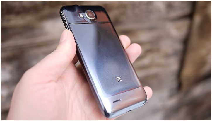 Обзор ZTE Grand Era: как будет "флагман" по-китайски?