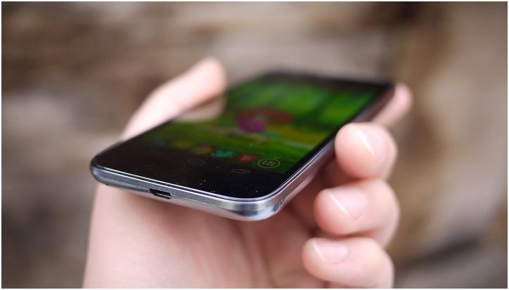 Обзор ZTE Grand Era: как будет "флагман" по-китайски?