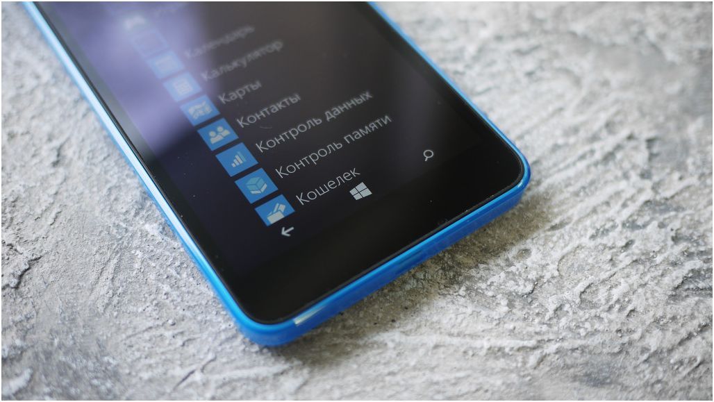 Обзор смартфона Microsoft Lumia 640: яркий "обновленец"