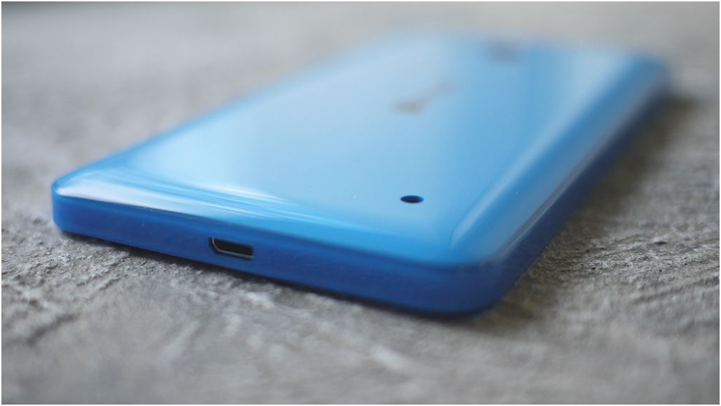 Обзор смартфона Microsoft Lumia 640: яркий "обновленец"