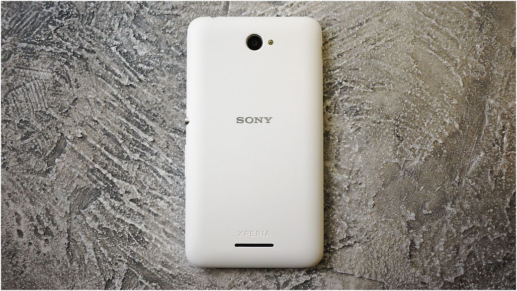 Обзор смартфона Sony Xperia E4: "простачок" для развлечений (обзор, смартфона, sony, xperia, простачок, длить) Обзор смартфона Sony Xperia E4: "простачок" для развлечений