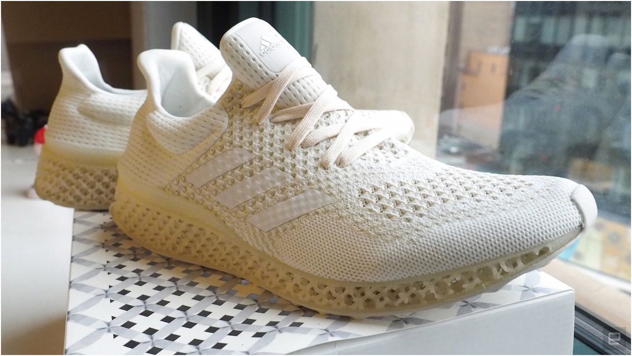 Гаджеты за неделю: от "эталонного" планшета до дрона-перехватчика