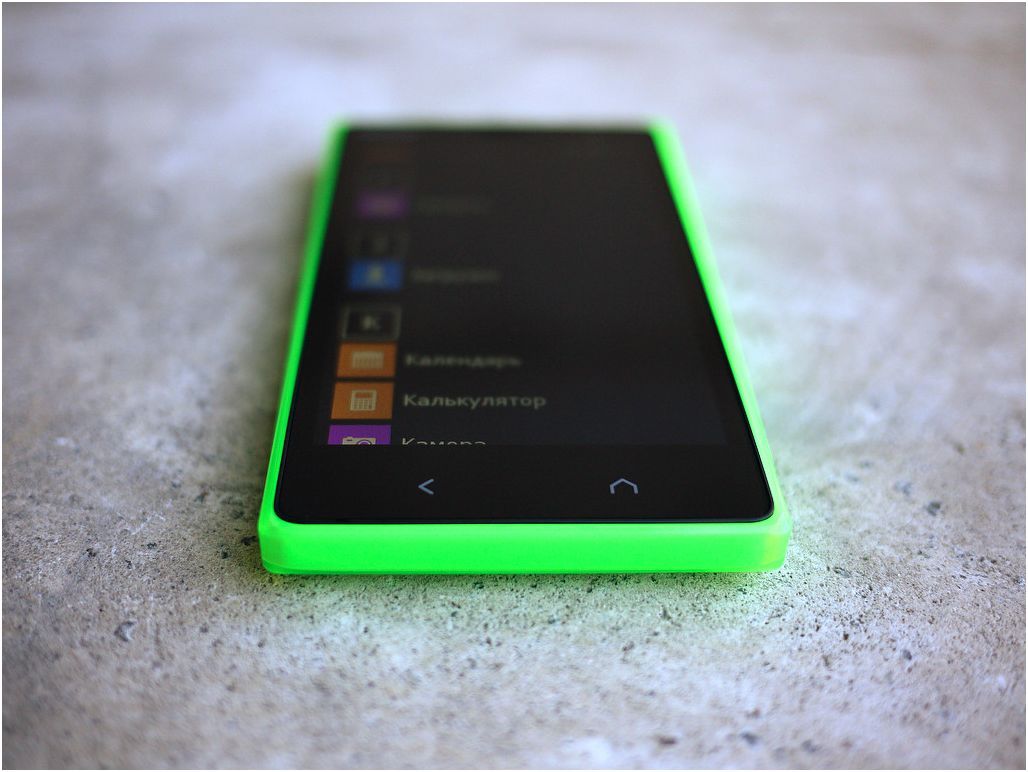 Обзор смартфона Nokia X2 Dual SIM: леденец на третье