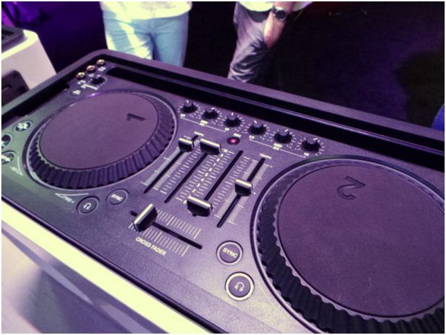 Берлинское гаджет-шоу: фотообзор новинок с IFA 2013 (берлинский, гаджет-шоу, фотообзор, новинка, 2013, hi-tech Описание) Берлинское гаджет-шоу: фотообзор новинок с IFA 2013