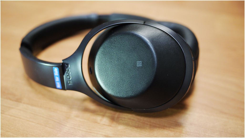 Обзор Bluetooth-наушников Sony MDR-1000X: без лишнего шума (обзор, bluetooth-наушников, sony, mdr-1000x, лишний) Обзор Bluetooth-наушников Sony MDR-1000X: без лишнего шума