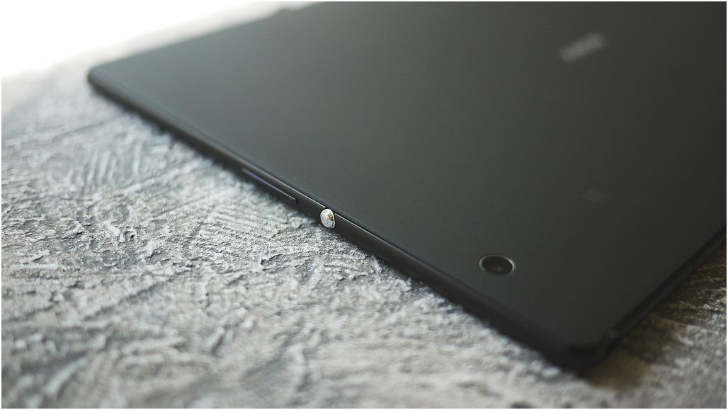 Обзор планшета Sony Xperia Z4 Tablet: изящный рекордсмен (обзор, планшет, sony, xperia) Обзор планшета Sony Xperia Z4 Tablet: изящный рекордсмен