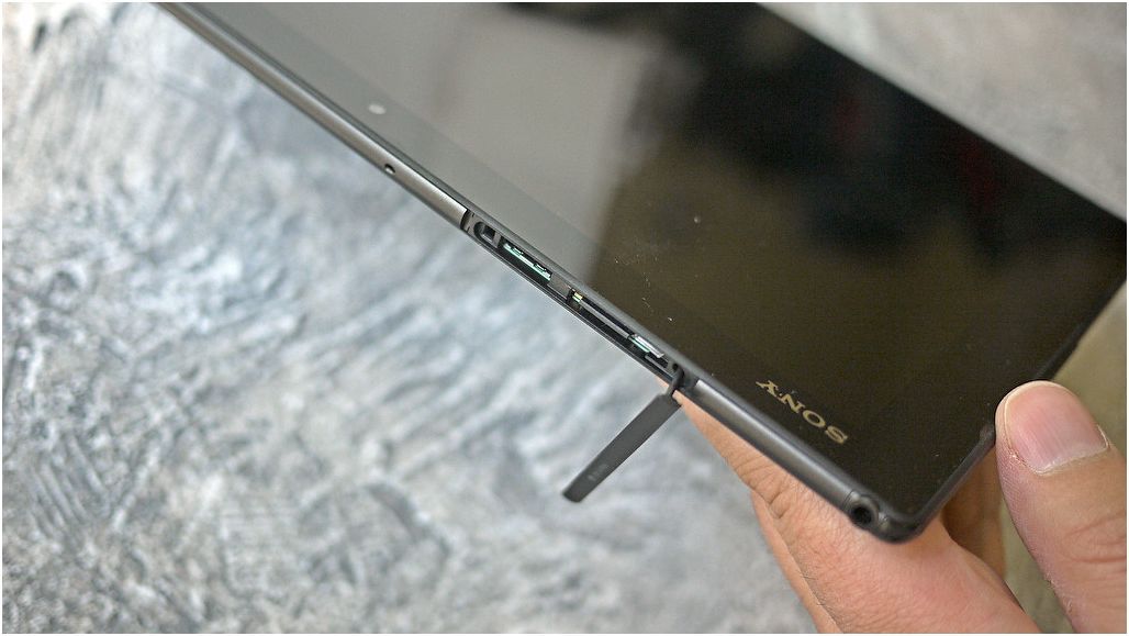 Обзор планшета Sony Xperia Z4 Tablet: изящный рекордсмен (обзор, планшет, sony, xperia) Обзор планшета Sony Xperia Z4 Tablet: изящный рекордсмен