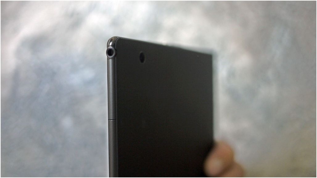 Обзор планшета Sony Xperia Z4 Tablet: изящный рекордсмен (обзор, планшет, sony, xperia) Обзор планшета Sony Xperia Z4 Tablet: изящный рекордсмен