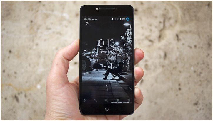 Обзор смартфона Alcatel A5 LED: карманное светопреДставление