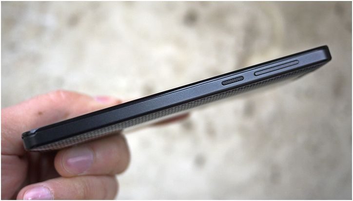 Обзор смартфона Alcatel A5 LED: карманное светопреДставление