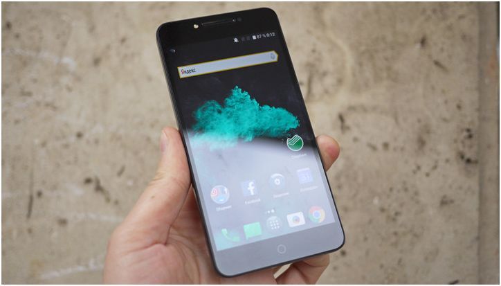 Обзор смартфона Alcatel A5 LED: карманное светопреДставление