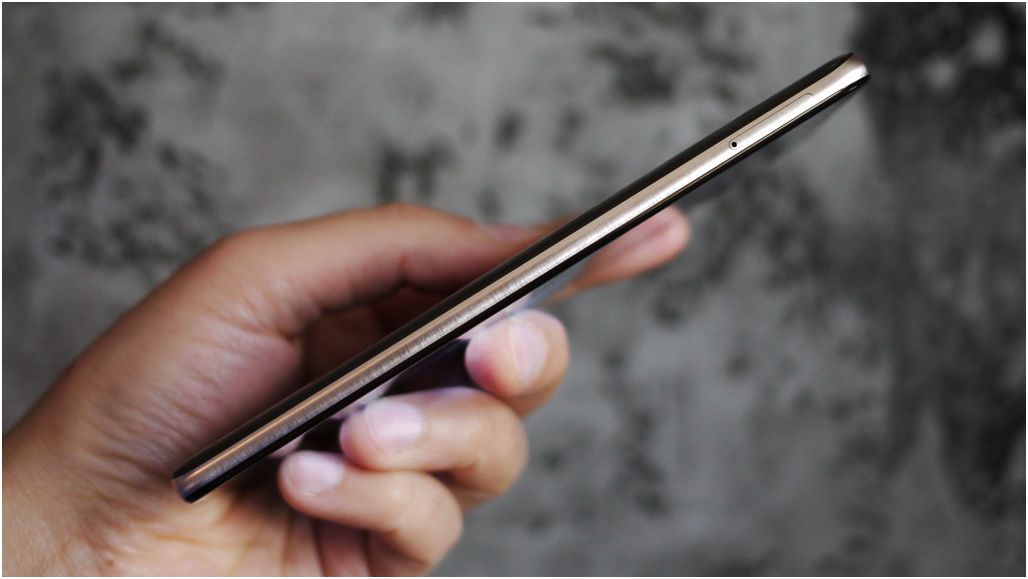 Обзор смартфона Huawei Mate 10 Pro: "разумная машина" (обзор, смартфона, huawei, mate, разумный) Обзор смартфона Huawei Mate 10 Pro: "разумная машина"