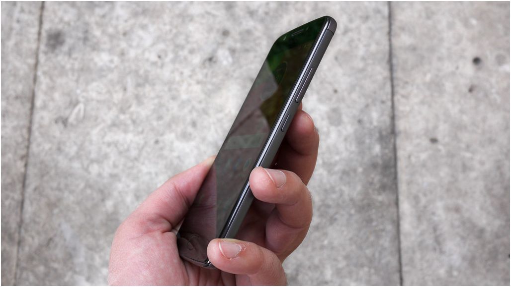 Обзор Lenovo Moto E4: красивый, именитый, недорогой (обзор, lenovo, moto, красивый) Обзор Lenovo Moto E4: красивый, именитый, недорогой