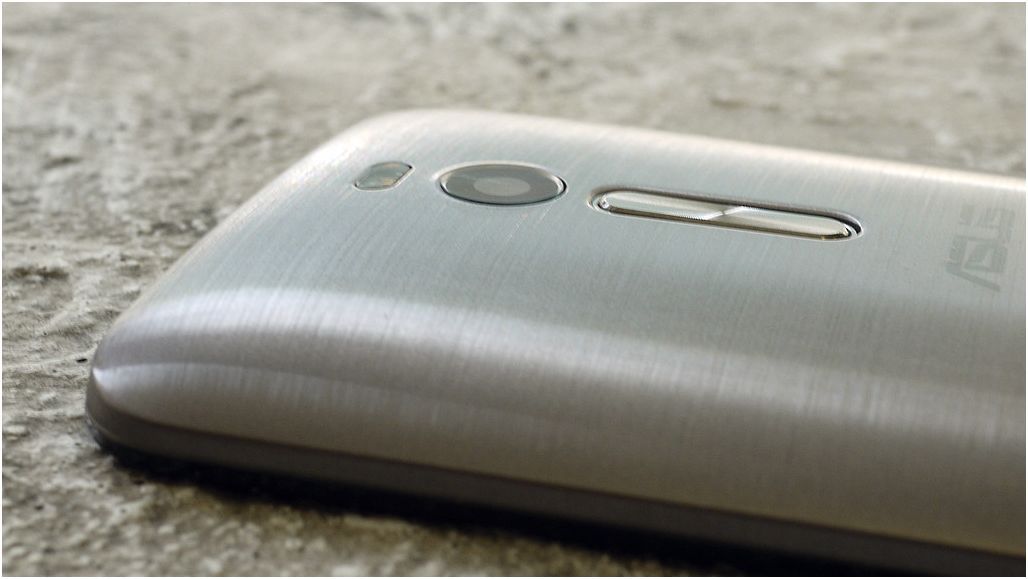 Обзор смартфона Asus ZenFone 2: на память не жалуюсь (обзор, смартфона, asus, zenfone, память) Обзор смартфона Asus ZenFone 2: на память не жалуюсь