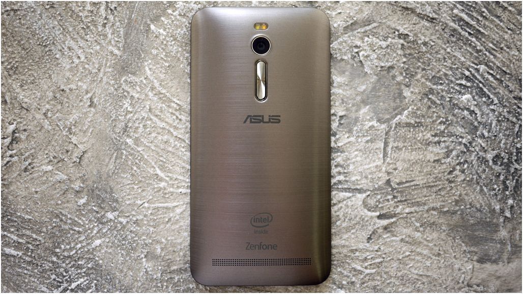 Обзор смартфона Asus ZenFone 2: на память не жалуюсь (обзор, смартфона, asus, zenfone, память) Обзор смартфона Asus ZenFone 2: на память не жалуюсь