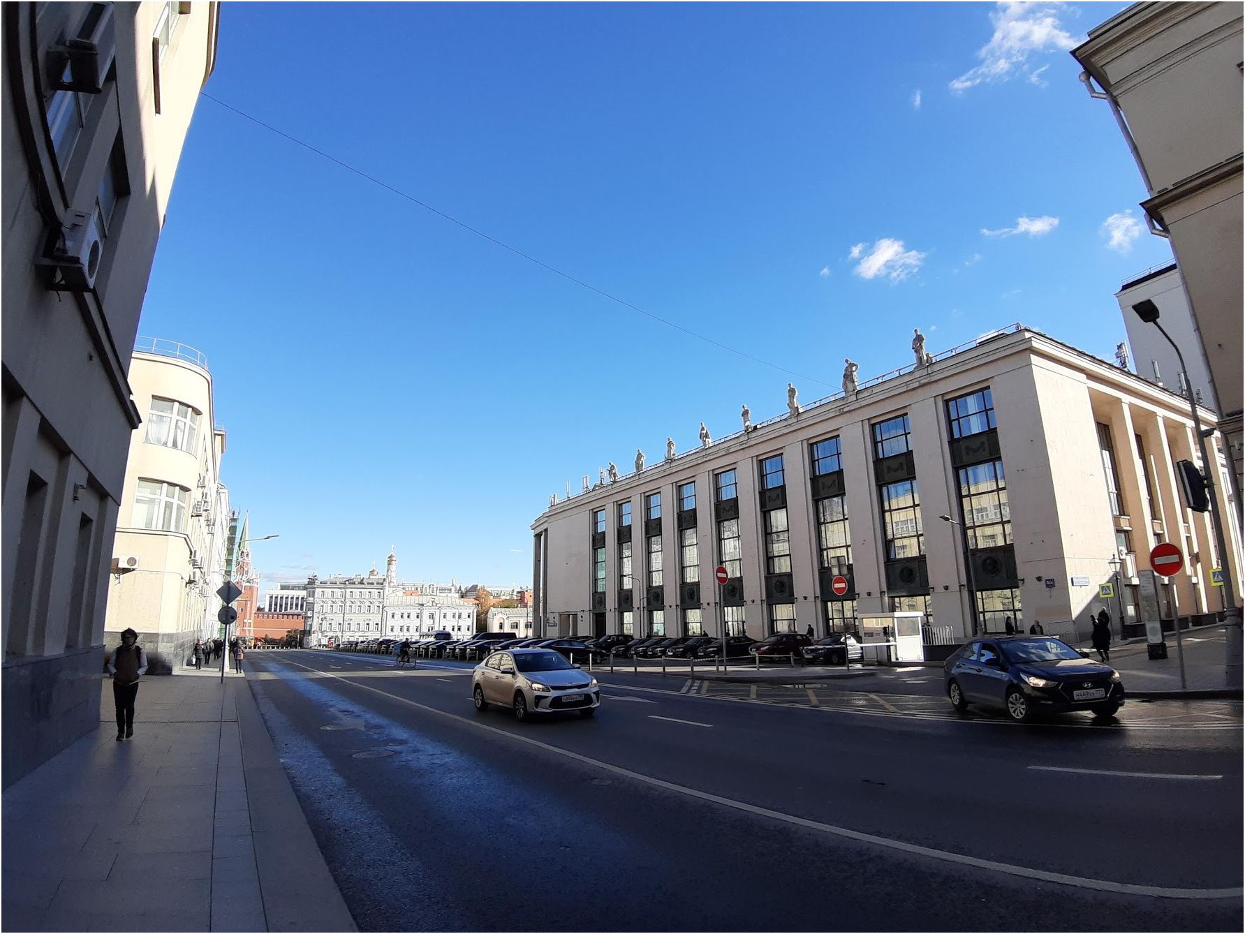 Обзор Samsung Galaxy A7 2018: не "золотая" середина с необычной камерой