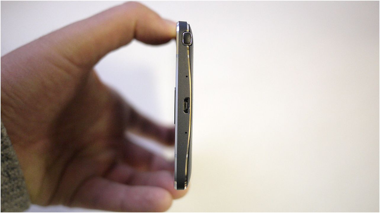 Обзор Samsung Galaxy Note 4: "лопата" для работы и творчества (обзор, samsung, galaxy, note, лопата) Обзор Samsung Galaxy Note 4: "лопата" для работы и творчества