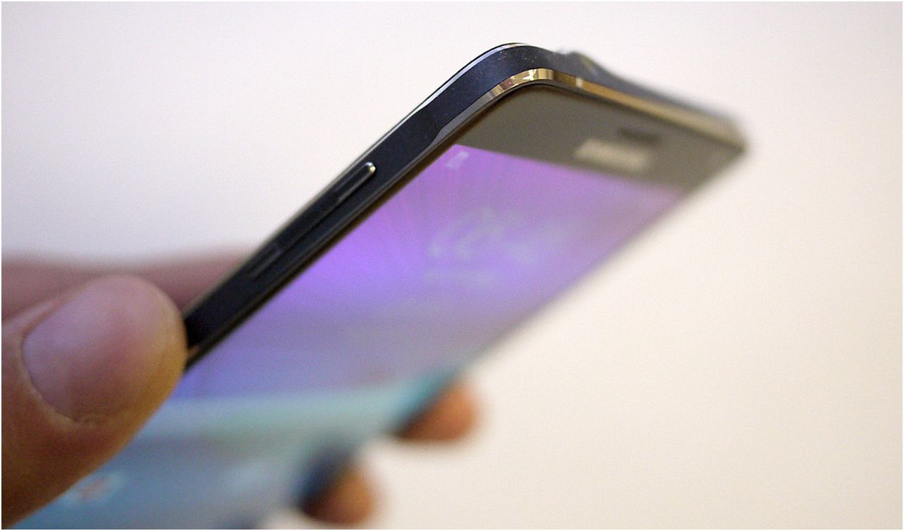 Обзор Samsung Galaxy Note 4: "лопата" для работы и творчества (обзор, samsung, galaxy, note, лопата) Обзор Samsung Galaxy Note 4: "лопата" для работы и творчества