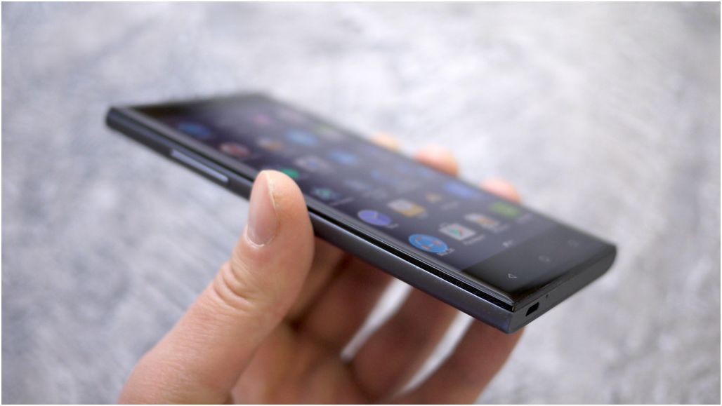 Обзор смартфона Highscreen Boost 3: долгоиграющий музыкант