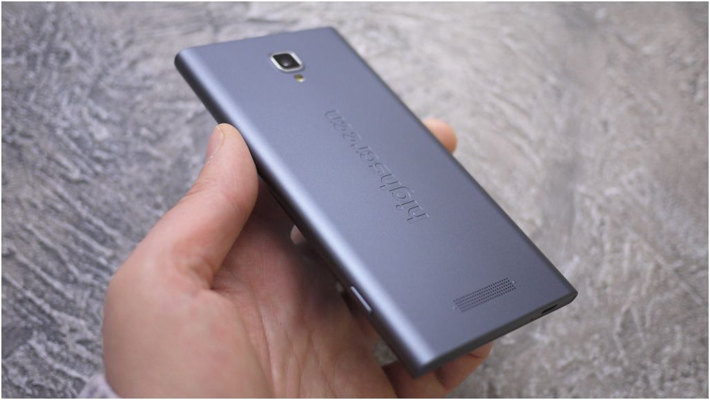 Обзор смартфона Highscreen Boost 3: долгоиграющий музыкант