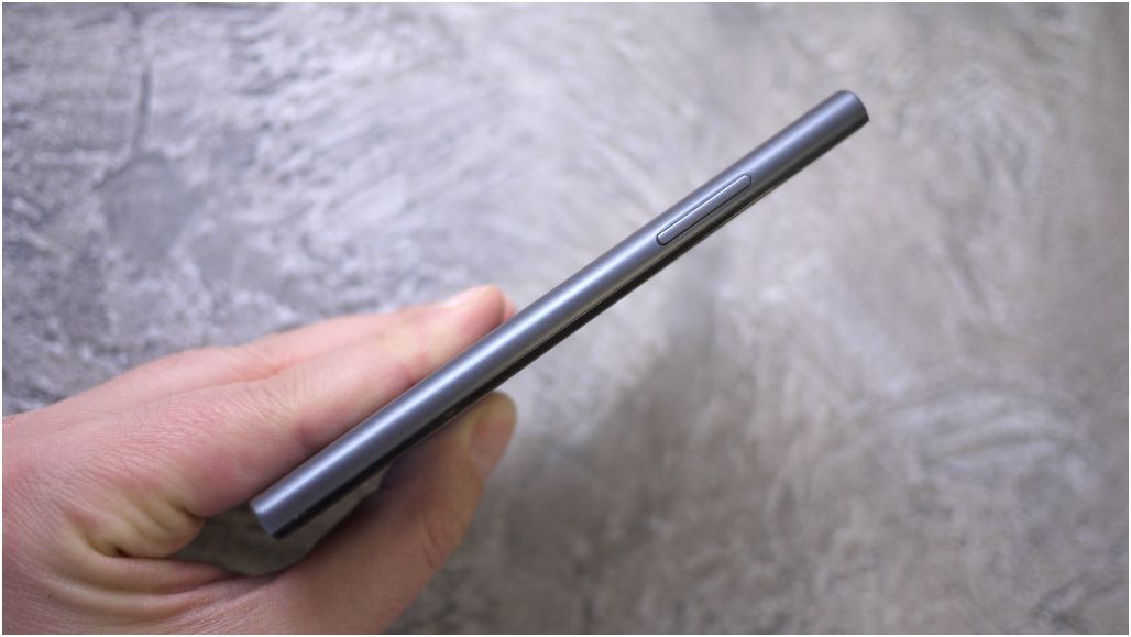 Обзор смартфона Highscreen Boost 3: долгоиграющий музыкант