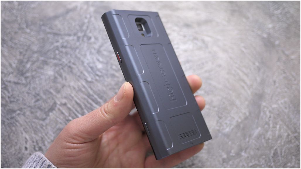 Обзор смартфона Highscreen Boost 3: долгоиграющий музыкант