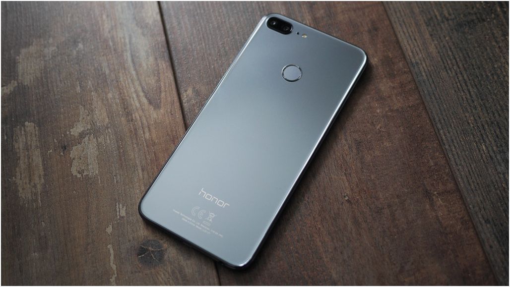 Обзор смартфона Honor 9 Lite: середнячок без лишнего "сахара"